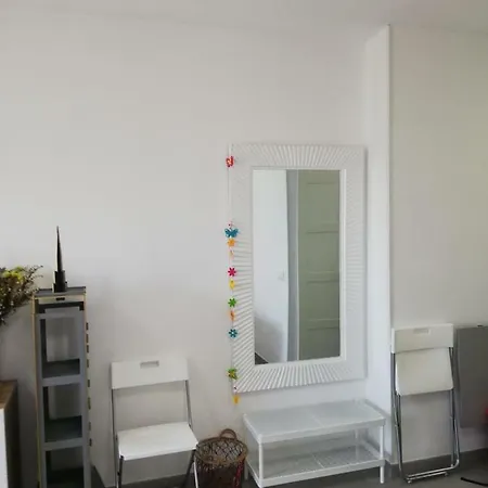 New Flaat In Center Daire